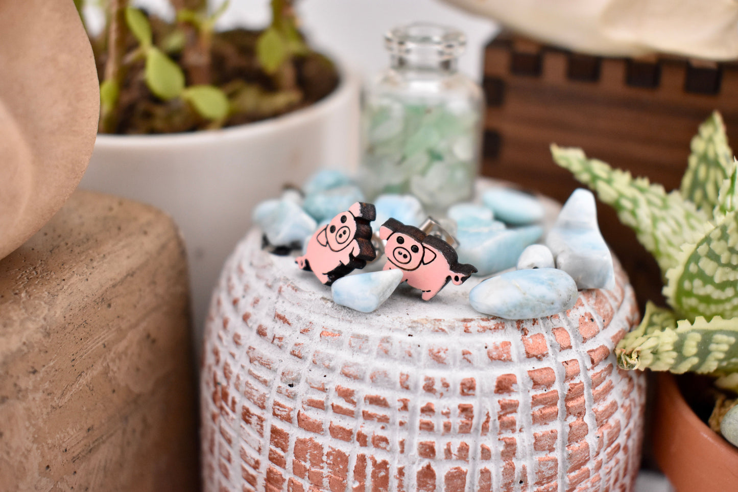 Pig Studs