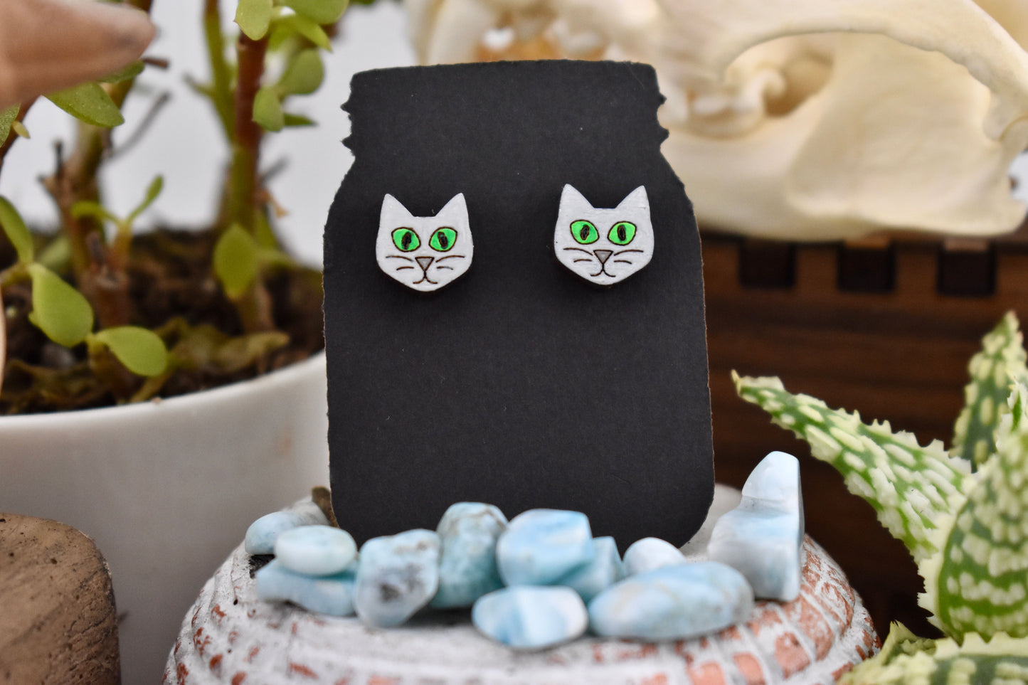Cat Studs