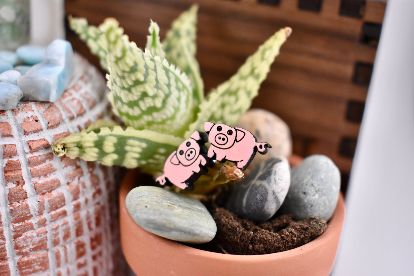 Pig Studs